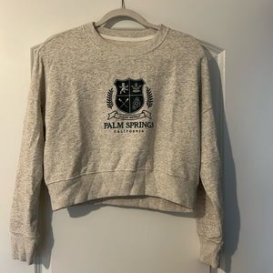 Abercrombie graphic cropped sweatshirt